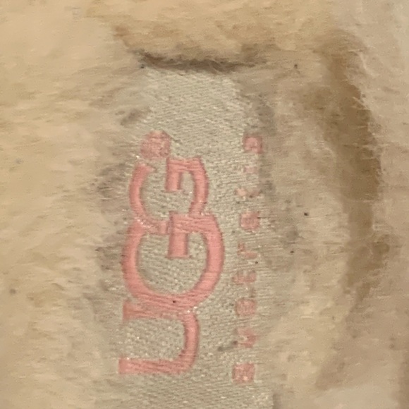 UGG moccasin slippers - Picture 4 of 5